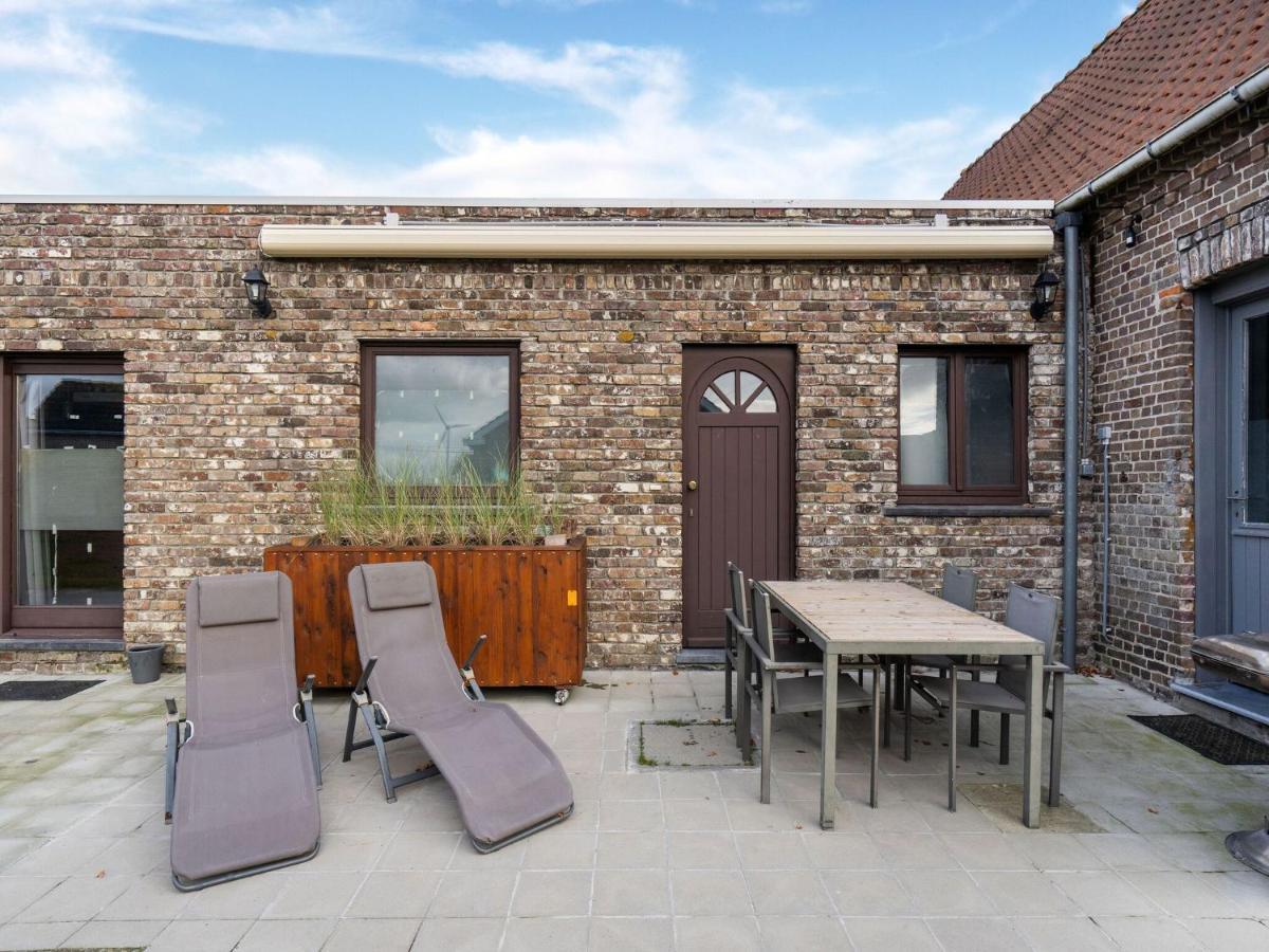 Tasteful Holiday Home In Loppem With Jacuzzi 외부 사진